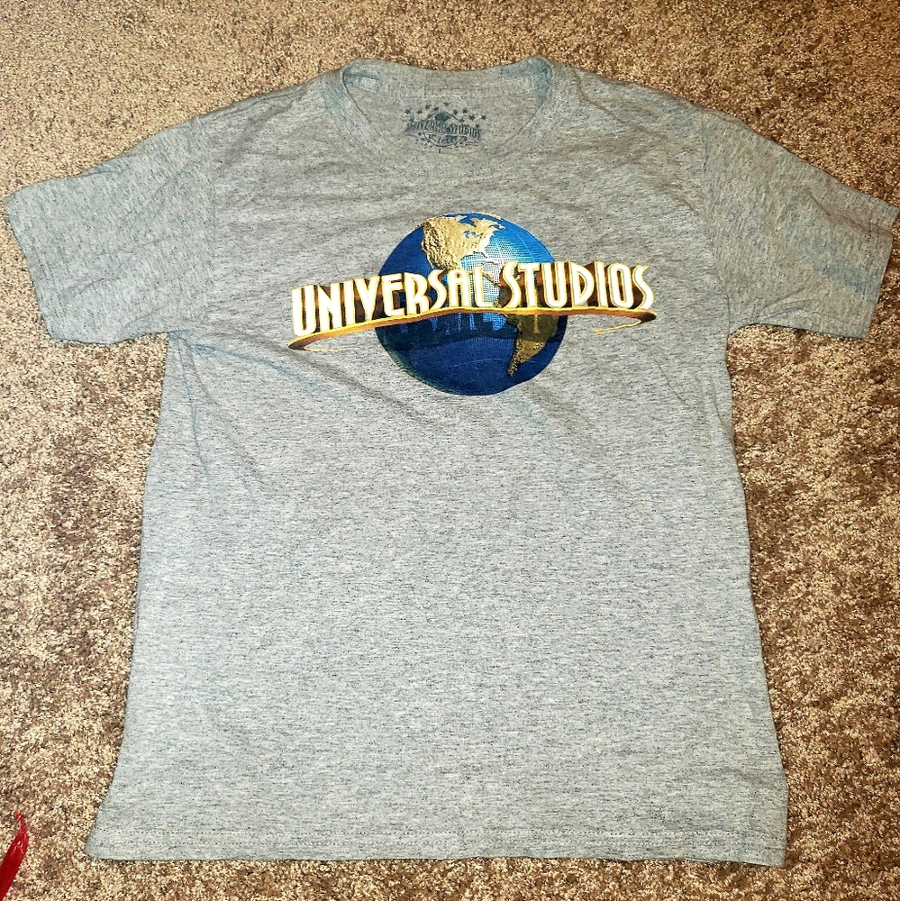 Universal Studios kids unisex size large t-shirt